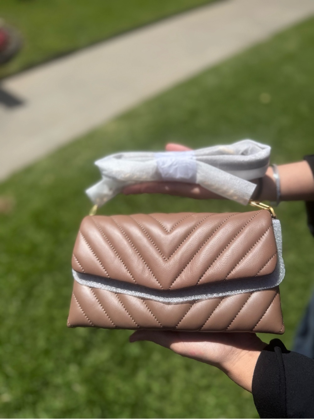 Quince Italian Leather Quilted Wallet Crossbody Color - Dark Taupe